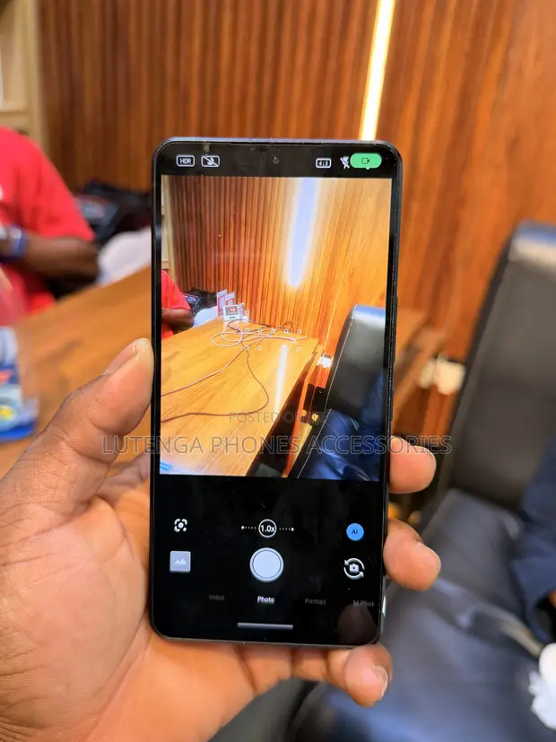 Sharp Aquos R7 256GB Nyeusi (Iliyo tumika) - 1
