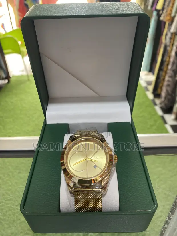 Fullbox Gold Watch - Mpya Kabisa - 1
