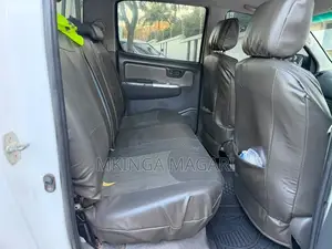 Toyota Hilux Vigo 2011