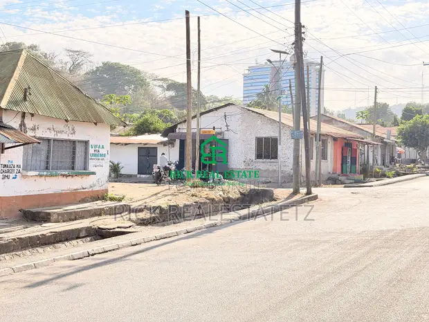 Prime Plot for Sale - First from Tarmac, Nera - 1
