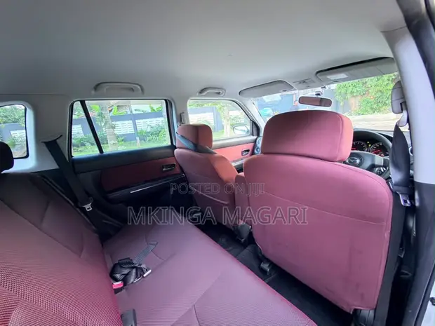 Mazda Verisa 2009 White - 1