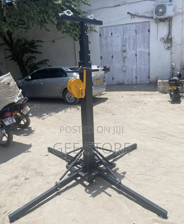 Heavy-Duty Mobile Telescopic Truss Lift Tower - 1