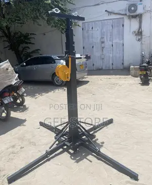 Heavy-Duty Mobile Telescopic Truss Lift Tower