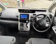 Toyota Noah 2009 Nyeusi - 3