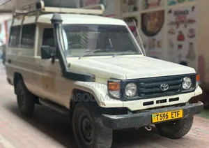 Toyota Land Cruiser Prado 2.7 2023 White