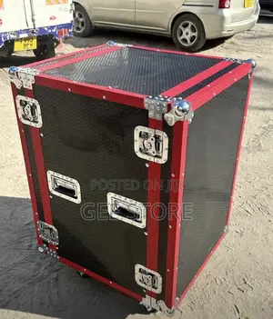 Heavy-Duty Flight Case / Road Case