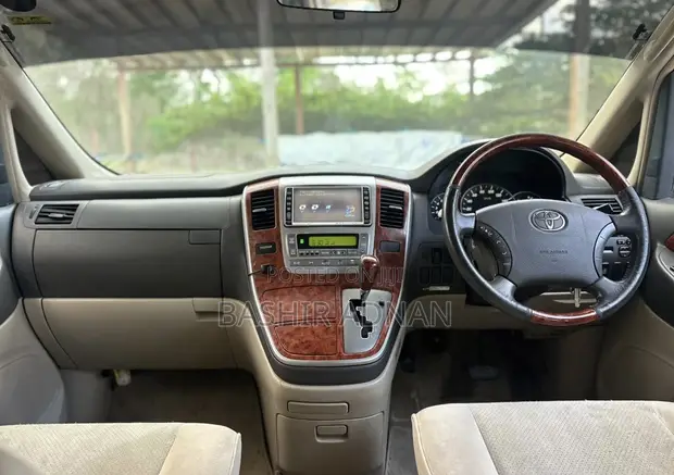Toyota Alphard 2.4 Petrol FWD 2004 - 1