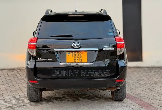 Toyota Vanguard 2011 Black - 1