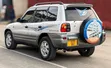 Toyota RAV4 2002 Nyeupe - 1