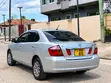 Toyota Premio 2004 Nyeupe - 3
