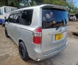 Toyota Noah 2008 Nyeupe - 2