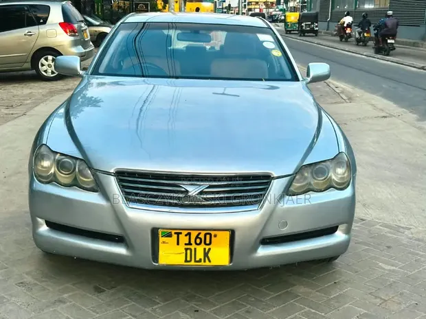 Toyota Mark X 2.5 AWD 2005 Nyeupe - 1