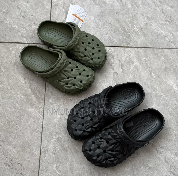 Crocs Classic Geometric Clog - 1