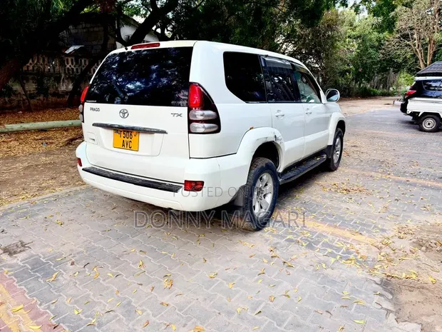 Toyota Land Cruiser Prado 2006 White - 1