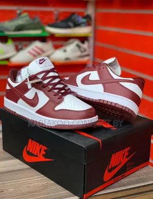 Nike Dunk Low Retro Casual Leather Sneakers