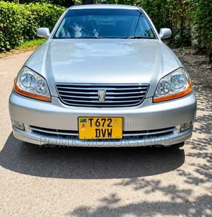 Toyota Mark II 2004 Nyeupe