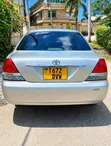 Toyota Mark II 2004 Nyeupe - 2