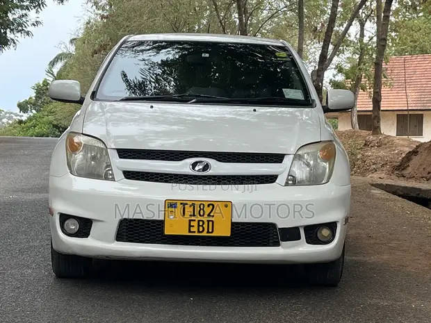 Toyota IST 2006 Pearl - 1