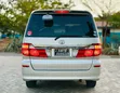 Toyota Alphard 2004 Silver - 4