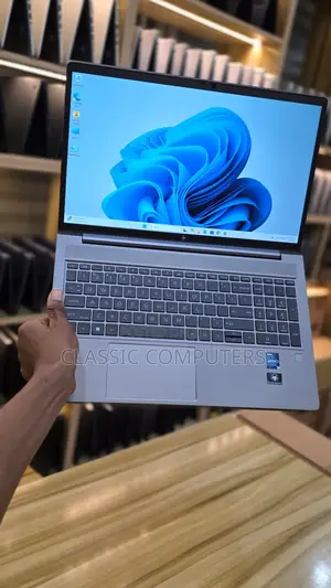 HP ZBook Firefly G9 Laptop - 32GB RAM, 1TB SSD, Intel i7