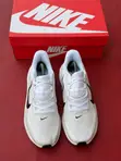 Nike Air Zoom Runner - 4