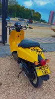Honda Today Scooter 2017 Yellow - 4