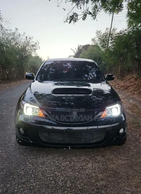 Subaru Impreza GH8 2008 Nyeusi - 1