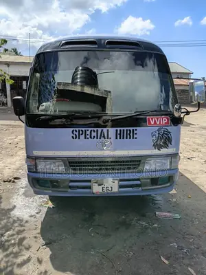 Toyota Coaster 2000 Bus