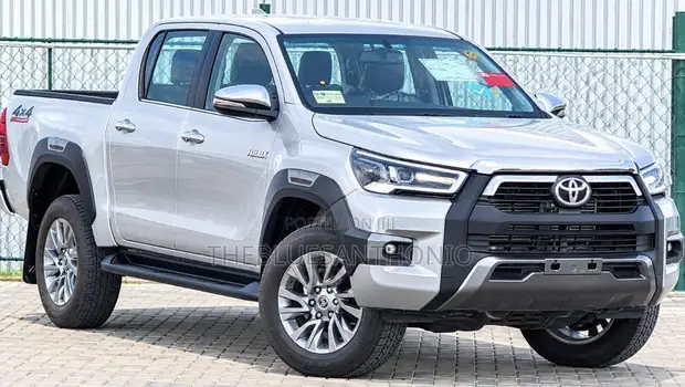 Toyota Hilux Double Cab Mpya 2025 - 1