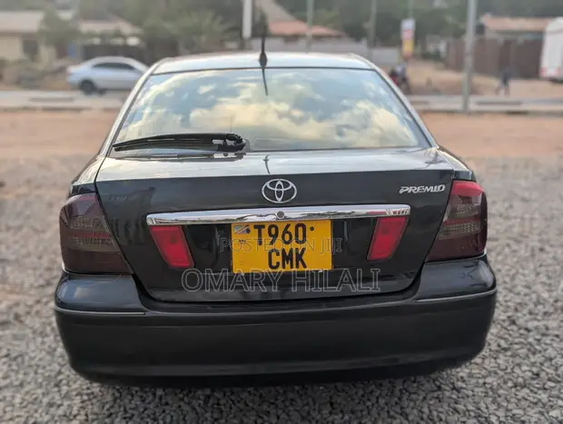Toyota Premio 2004 Black - 1
