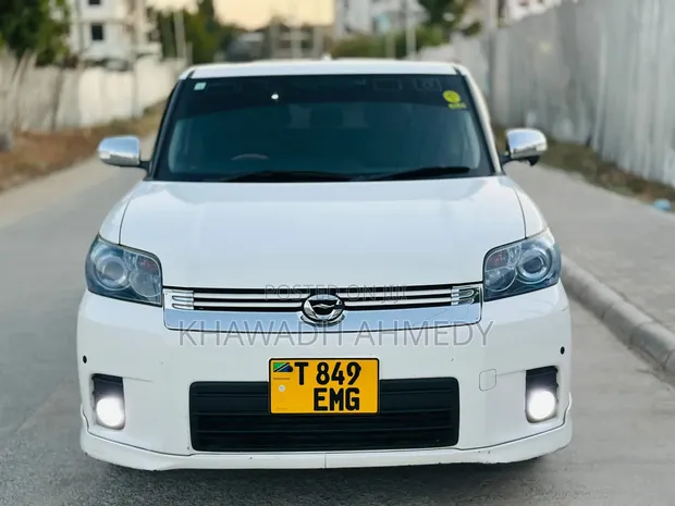 Toyota Corolla Rumion 2008 White - 1