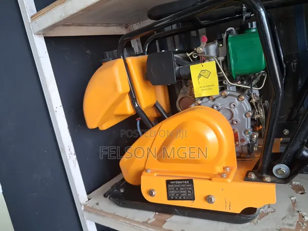 Plate Compactor C90 - Brand New - 1