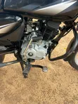 Bajaj Boxer 125 2025 Nyeusi - 5