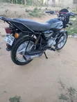 Bajaj Boxer 125 2024 Nyeusi - 2