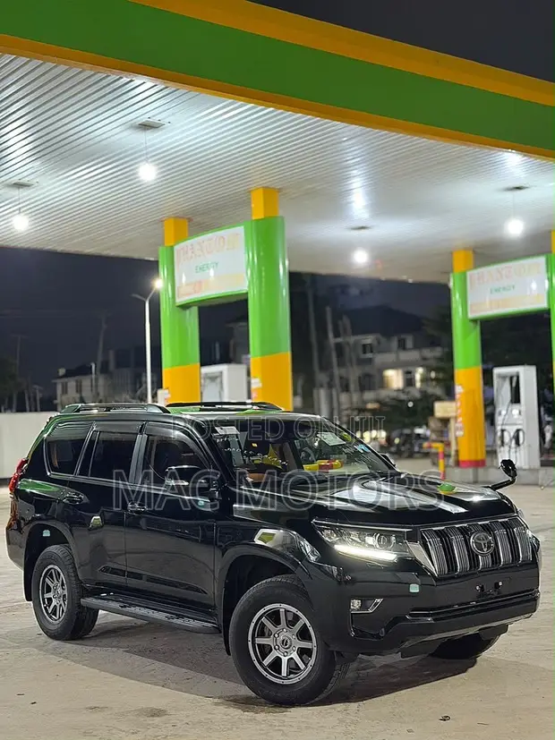 Toyota Land Cruiser Prado 2.7 TX 2020 Nyeusi - 1