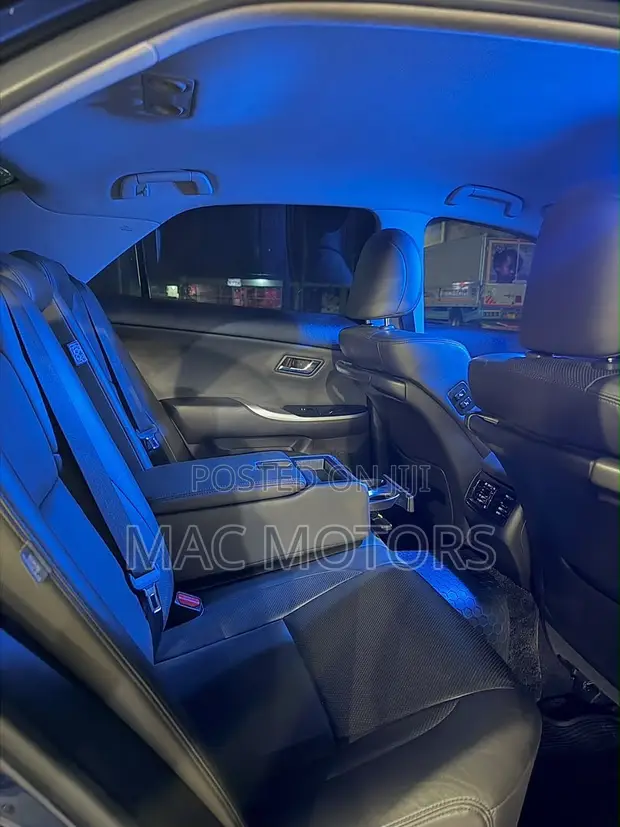 Toyota Crown Athlete 2010 Bluu - 1