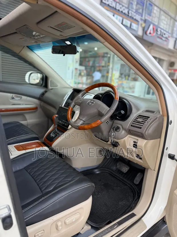 Toyota Harrier 2009 Nyeupe ya Lulu - 1