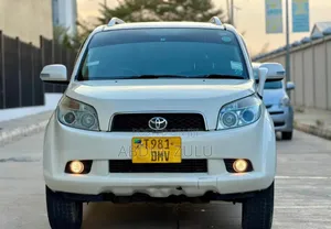 Toyota Rush 2006 - Nyeupe