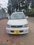 Toyota Noah 2.0 AWD (Viti 8) 2002 Nyeupe - 2