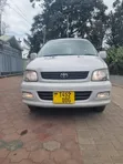Toyota Noah 2.0 AWD (Viti 8) 2002 Nyeupe - 3