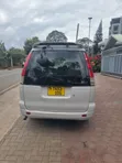 Toyota Noah 2.0 AWD (Viti 8) 2002 Nyeupe - 4