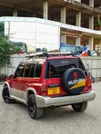 Suzuki Escudo 2000 Nyekundu - 3