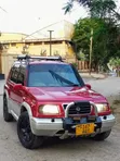 Suzuki Escudo 2000 Nyekundu - 4
