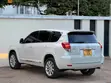 Toyota Vanguard 2011 White - 2