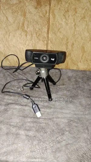 Logitech HD Pro Webcam C920 1080p with Mini Tripod
