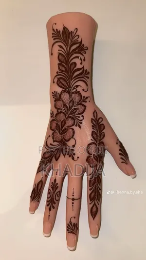 Henna Drawing Service