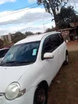 Toyota Sienta 2010 White - 3