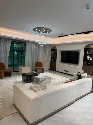 Apartment ya Vyumba 5 vya Kulala Inauzwa Crystal Oak, Kileleshwa