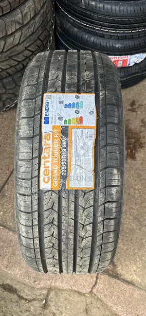 Centara 235/50R19 Tires