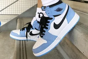 Air Jordan 1 High University Blue Sneakers